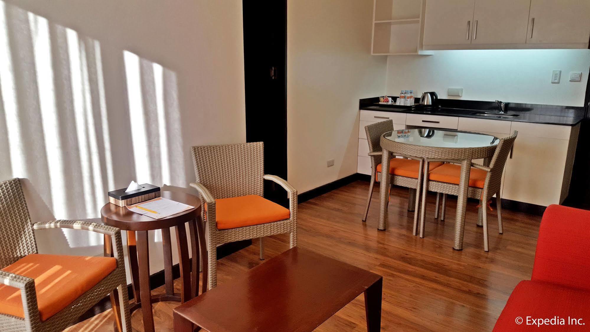 Giraffe Boutique Hotel Baguio City Esterno foto