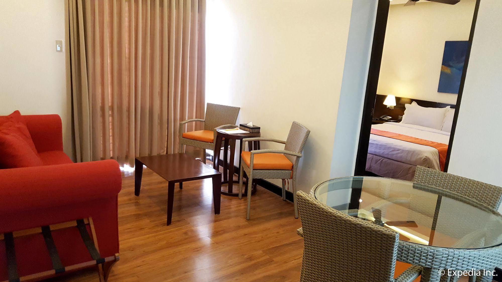 Giraffe Boutique Hotel Baguio City Esterno foto